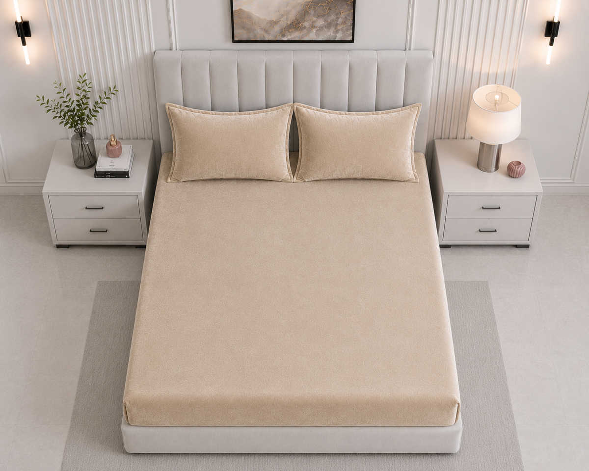 Velvet Solid Winter Bedsheet for Double Bed King Size with 2 Pillow Covers